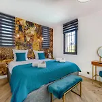 Jaliel Villa *